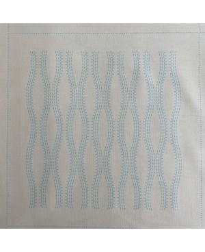 Pannello Sashiko "Element" Bianco sporco con 6 motivi sashiko quadrati e una striscia di libellule
