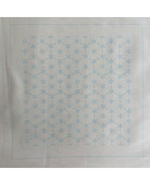 Sashiko Panel „Element“ Cremefarben mit 6 quadratischen Sashiko-Mustern und einem Libellenstreifen