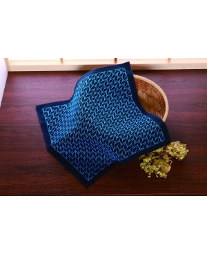 Muestreador Sashiko de una puntada con flechas tejidas
