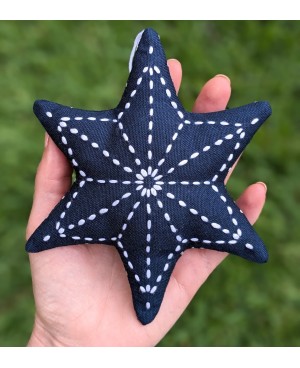 KIT OF 5 SASHIKO CHRISTMAS STAR DECORATIONS
