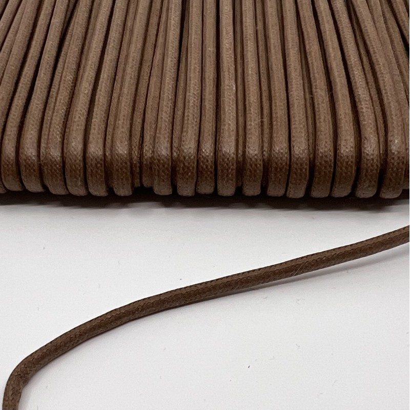 Cordón de algodón encerado marrón claro