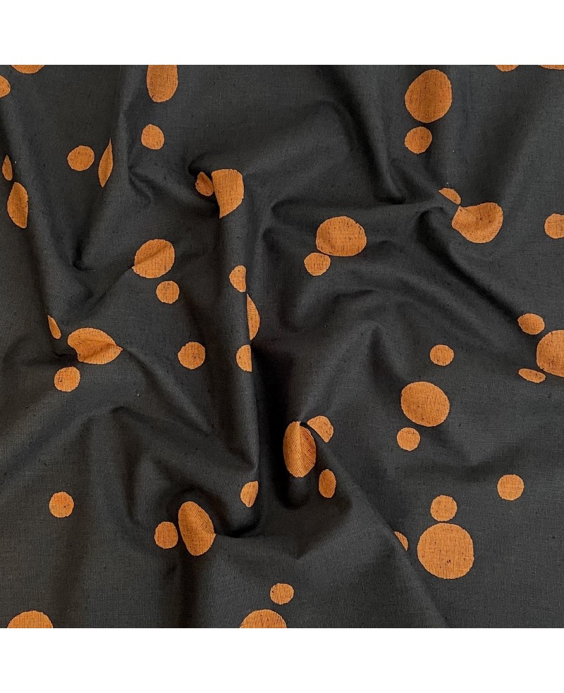 Takumi screen-printed cotton with large black/orange polka dots Takumi screen-printed cotton with large black/orange polka dots